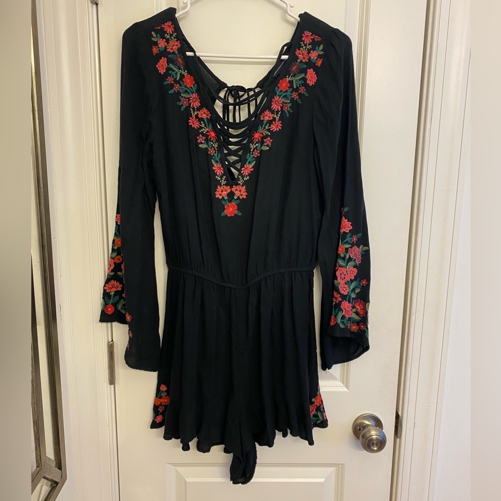 American Eagle Black Flower Embroidered Romper